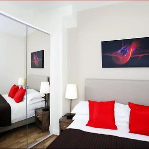 Klassiek Appartement met een Slaapkamer op de Eerste Verdieping